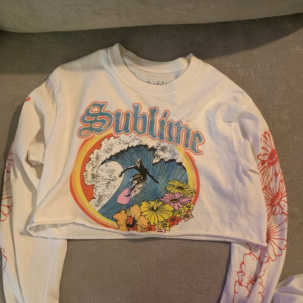 Sublime band T-shirt long sleeve cropped.